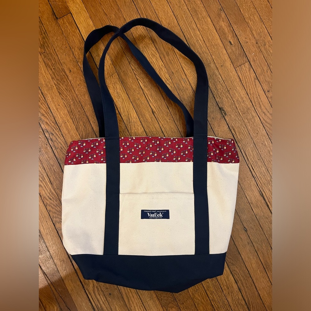 Vineyards Vines Tote Bag